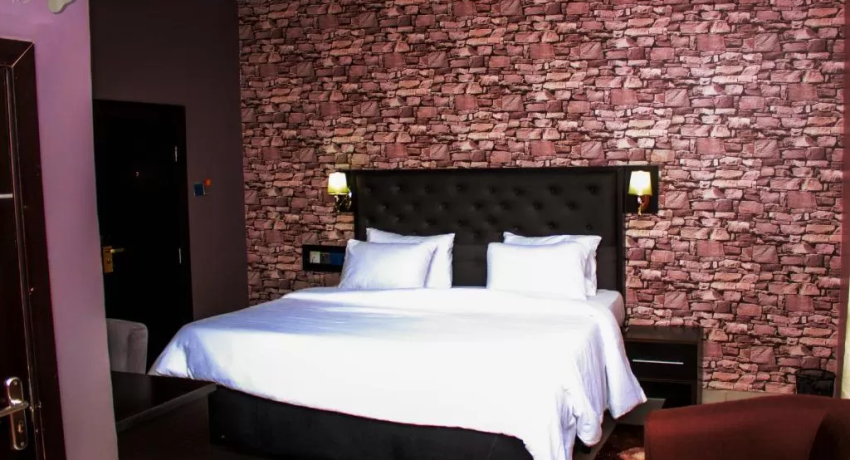 Luxury Suite